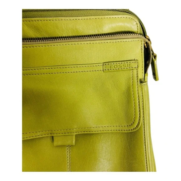 Fossil Men’s or Women’s Green Leather crossbody
Bag - Picture 9 of 10